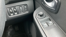 Renault Clio 0.9 TCE 90 Play 5dr Petrol Hatchback